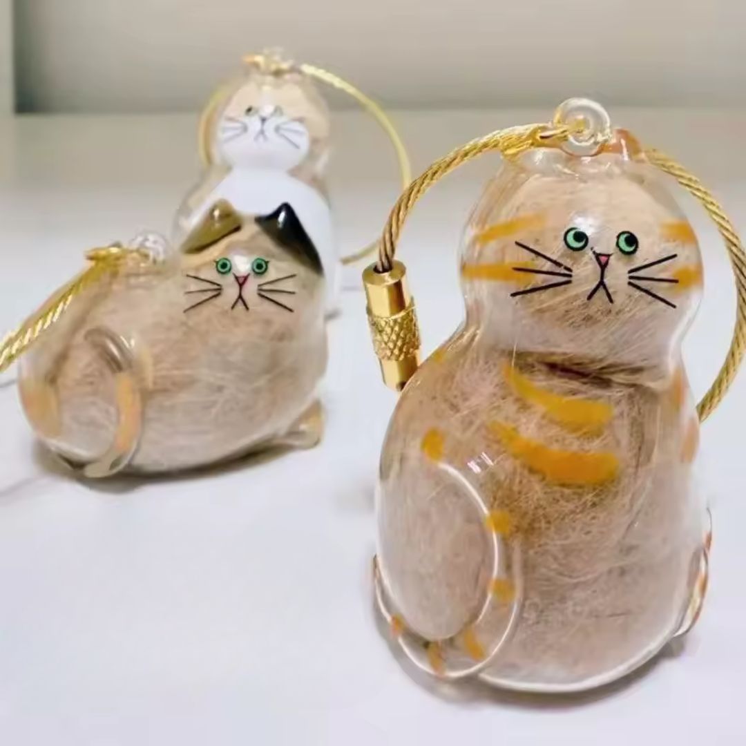 PawCharm ™ 🐶🐱